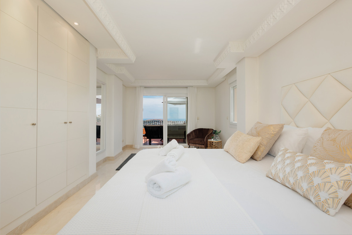 Apartment for sale in Marbella - Nueva Andalucía 21