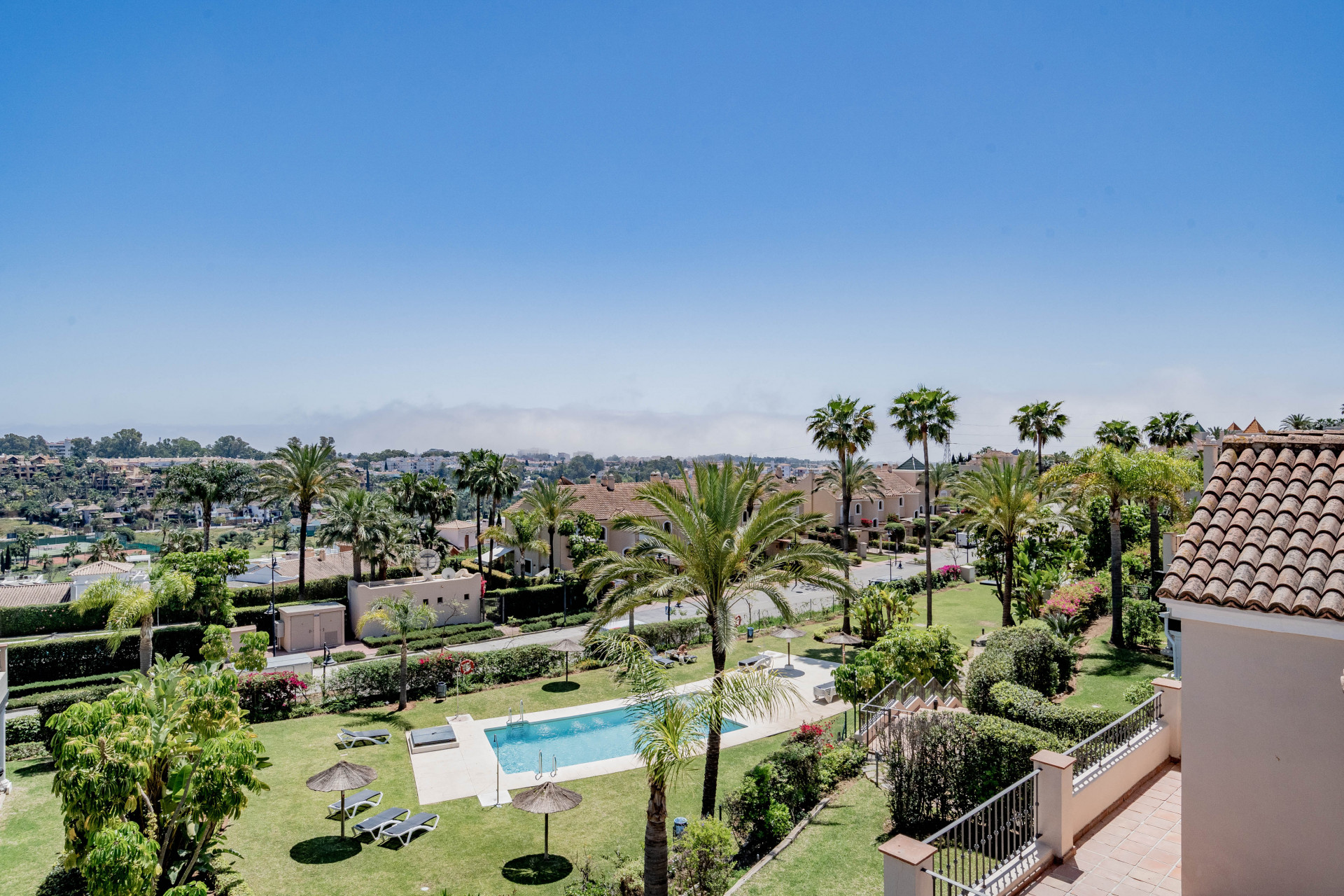 Townhouse for sale in Estepona 1