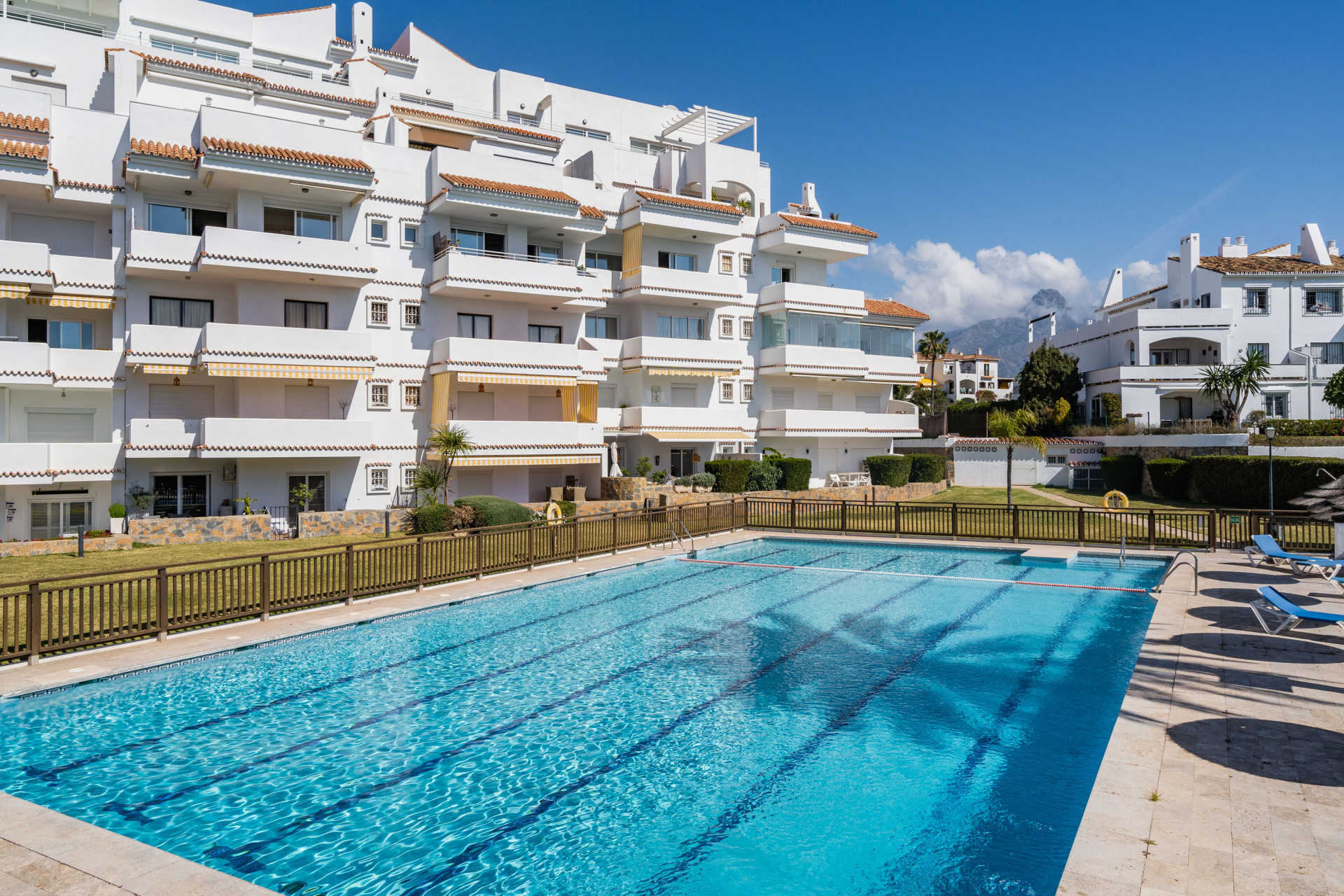 Apartamento en venta en Marbella - Nueva Andalucía 38