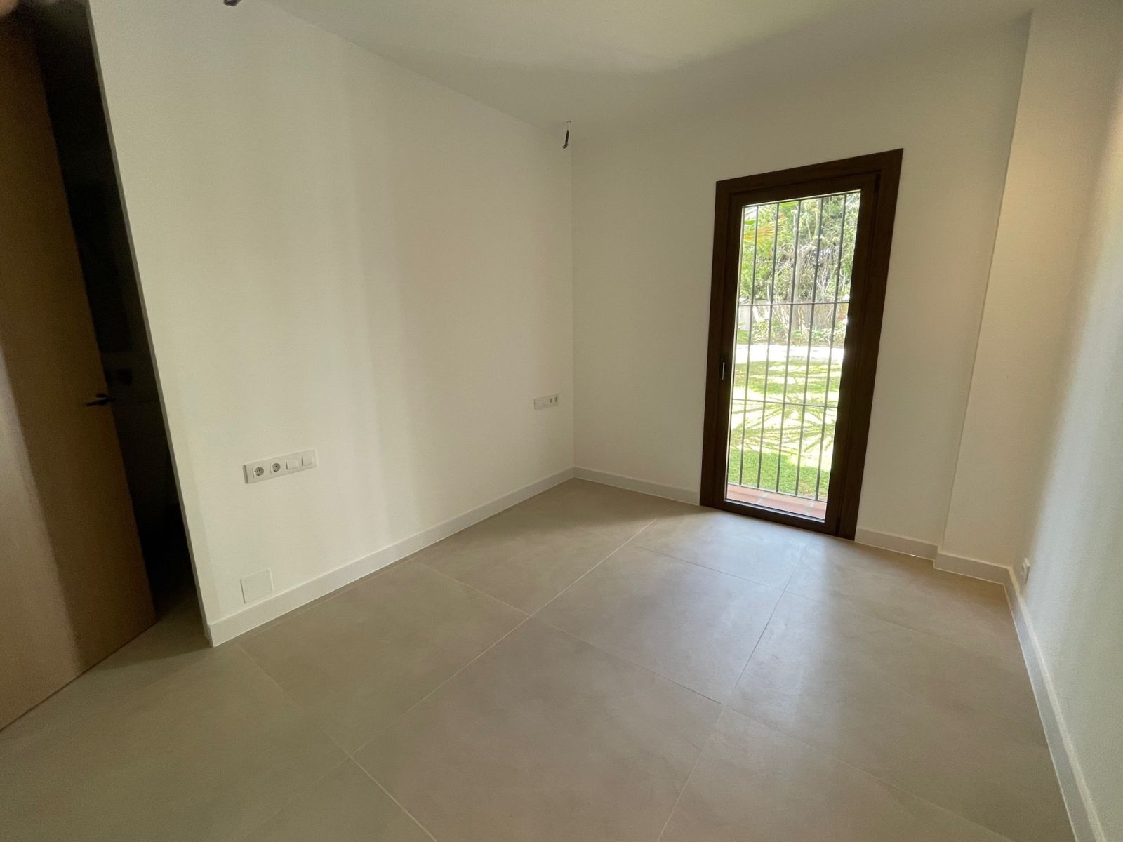 Apartamento en venta en Marbella - Nueva Andalucía 11