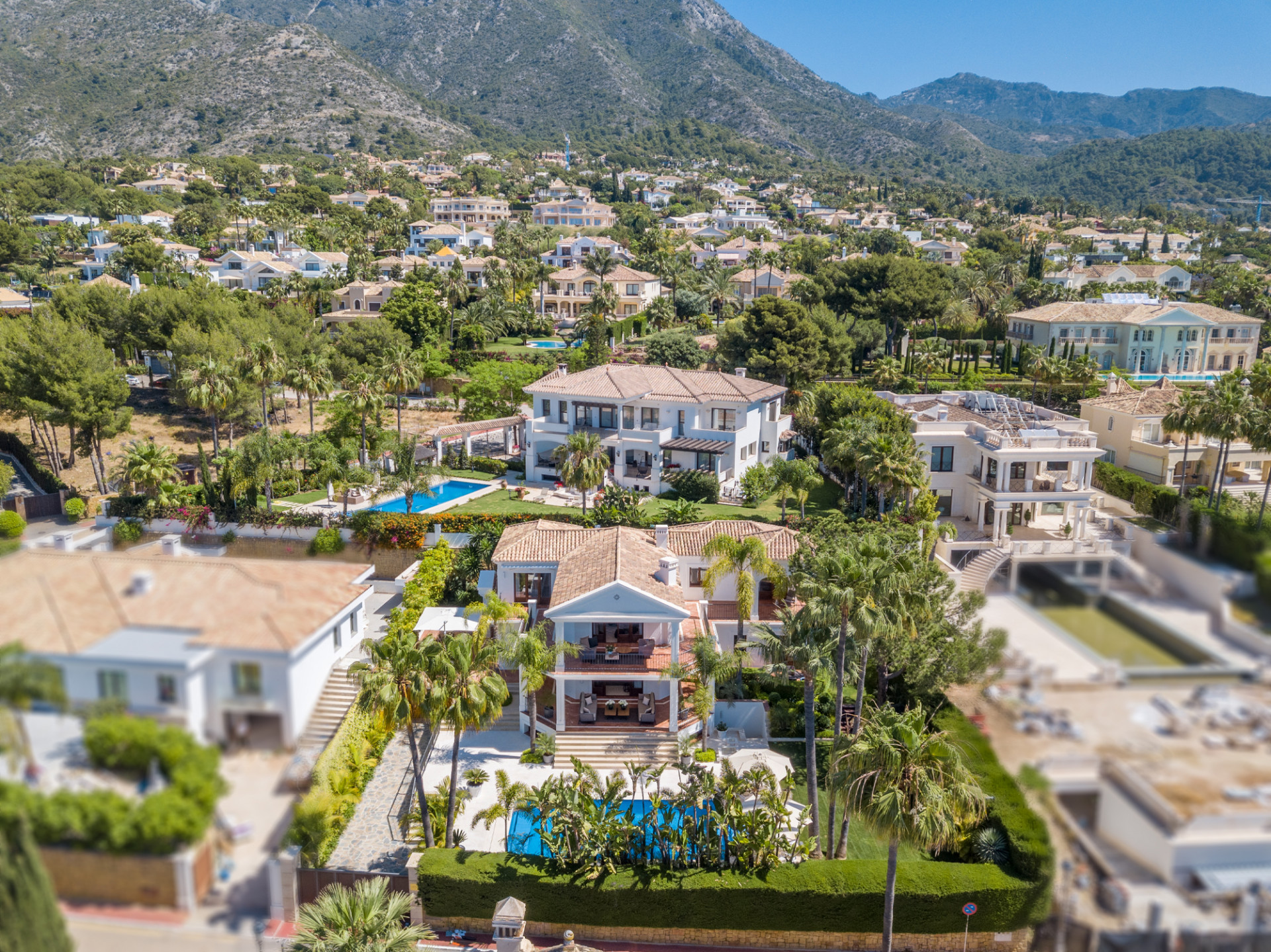 Villa for sale in Marbella - Golden Mile and Nagüeles 20