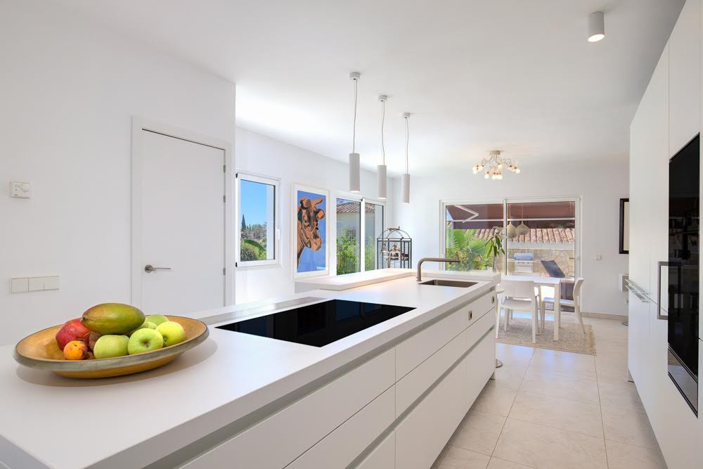 Villa for sale in Marbella - Golden Mile and Nagüeles 5