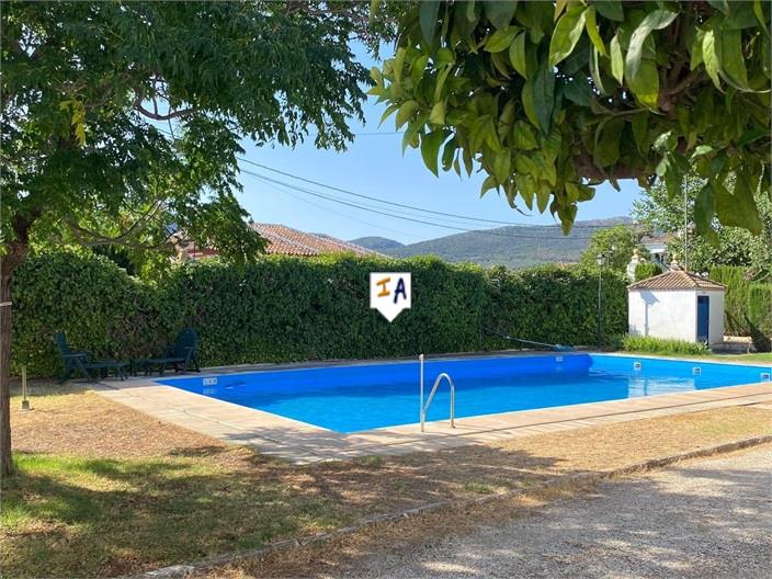 Villa à vendre à Towns of the province of Seville 2