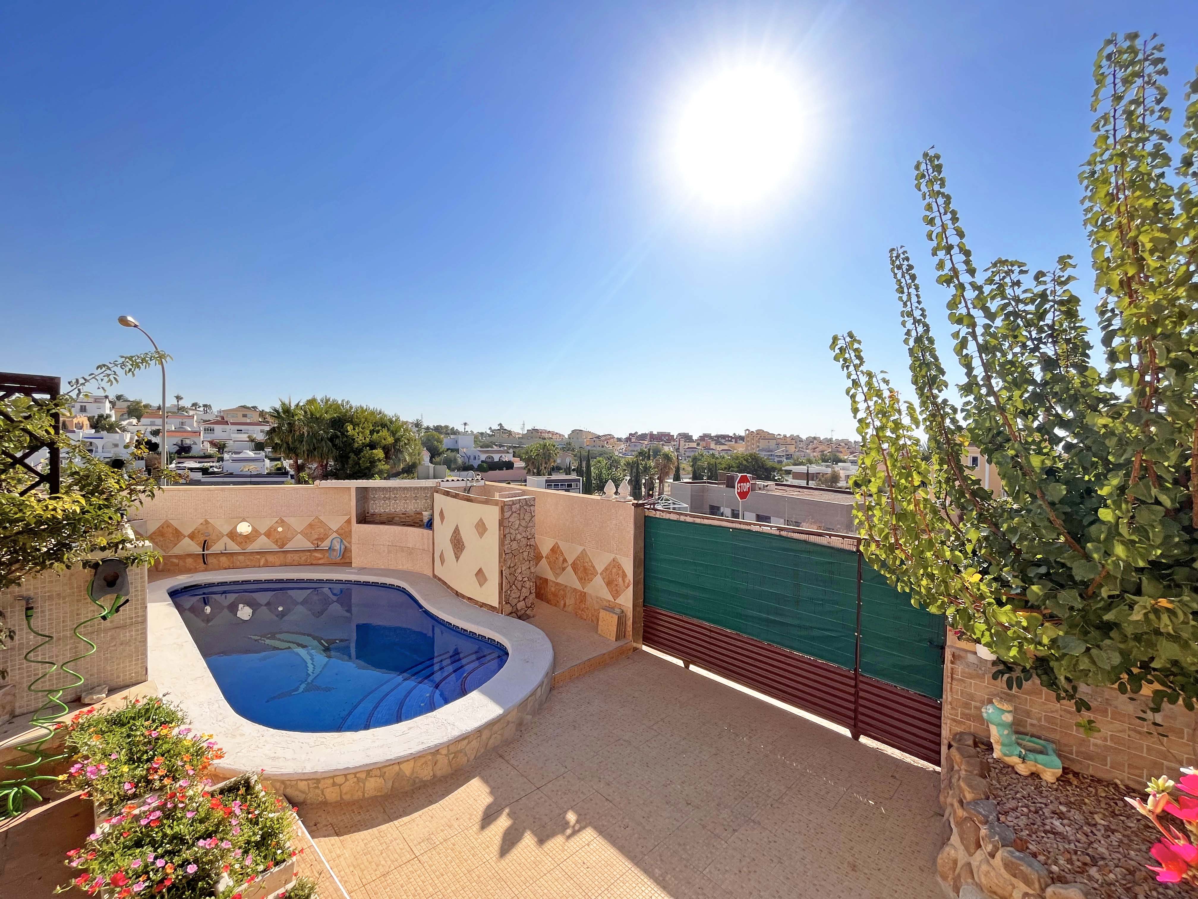 Villa till salu i Alicante 26