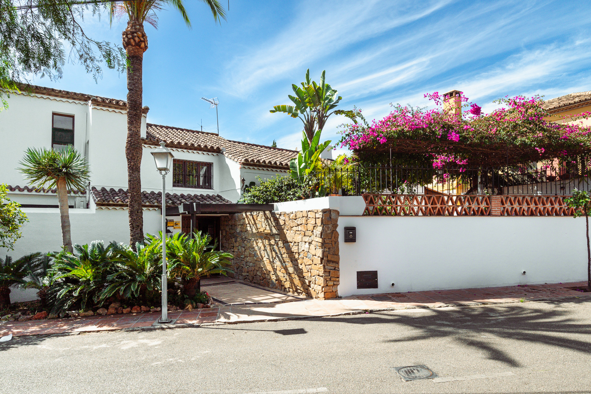 Villa for sale in Marbella - Golden Mile and Nagüeles 12