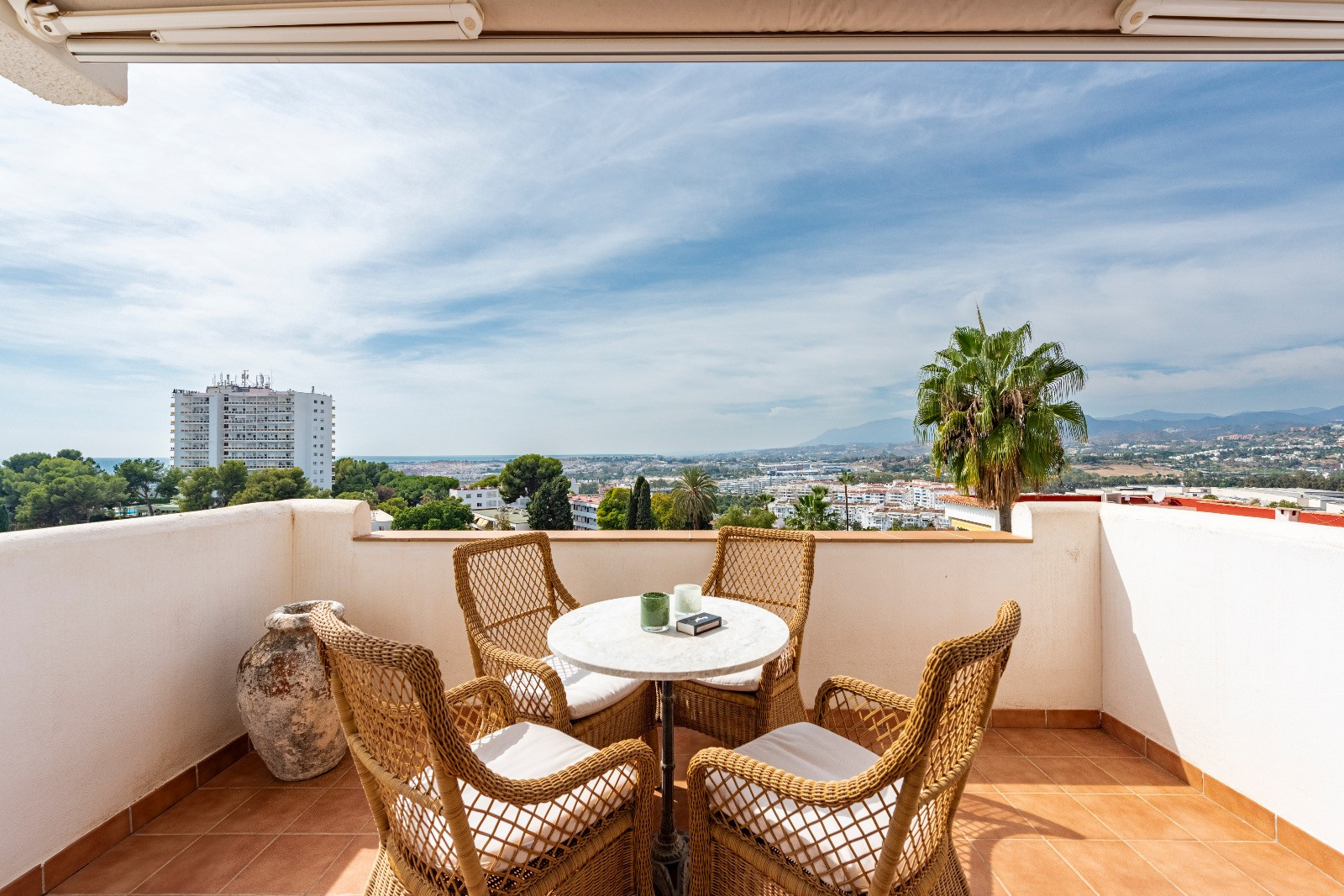 Lägenhet till salu i Marbella - Nueva Andalucía 1