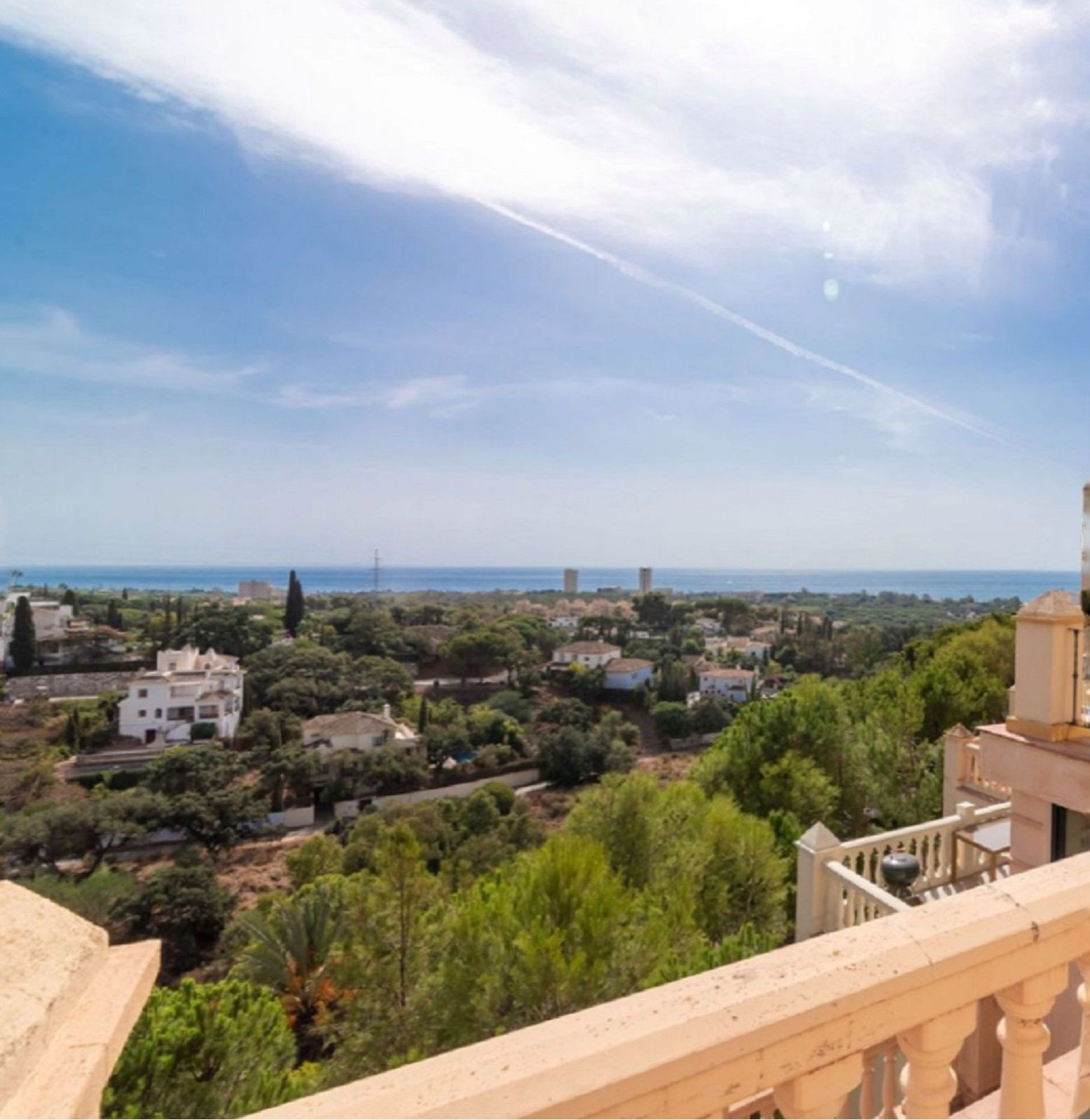 Townhouse for sale in Marbella - East 13