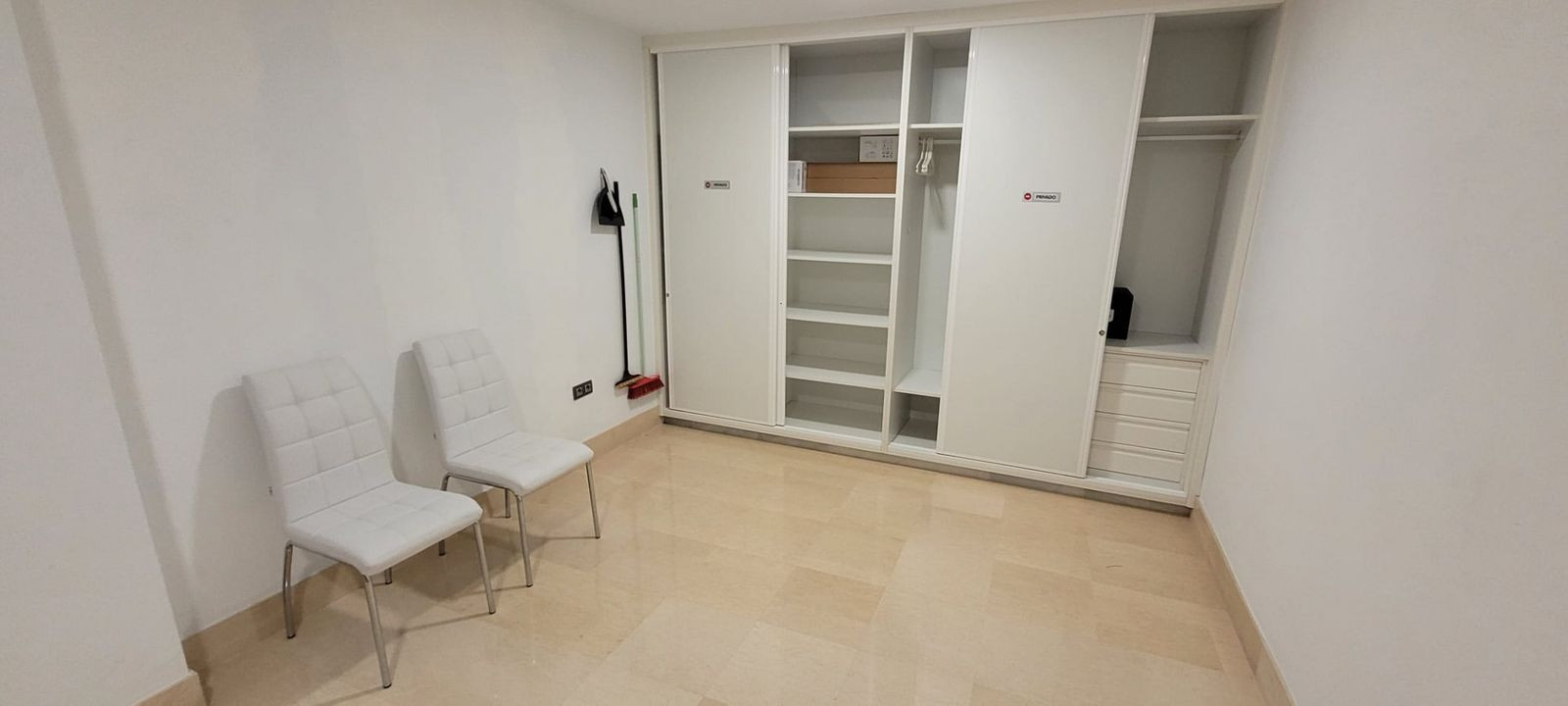 Apartment for sale in Benahavís 17