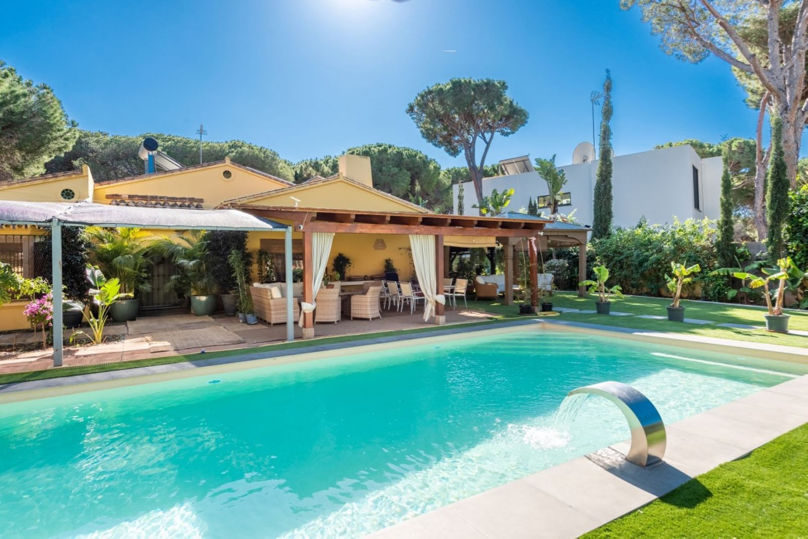 Villa for sale in Marbella - Golden Mile and Nagüeles 5