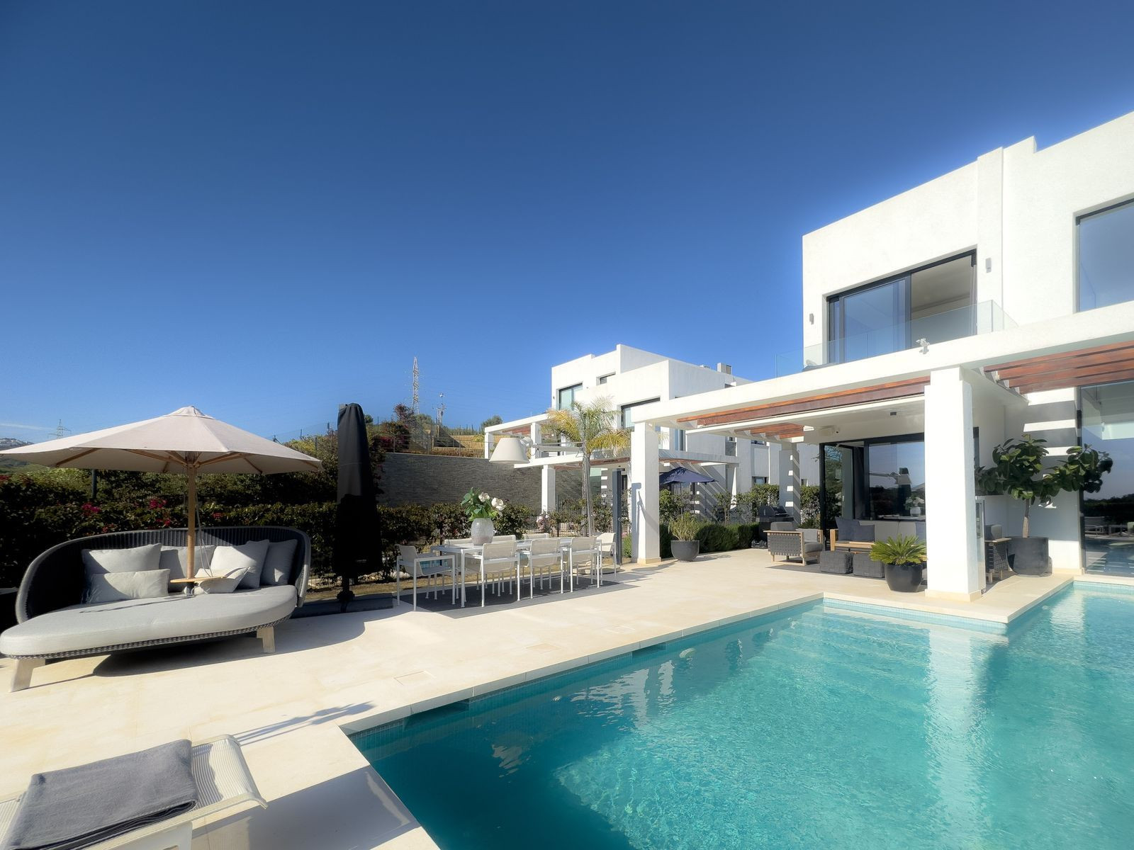 Townhouse for sale in Marbella - East 7