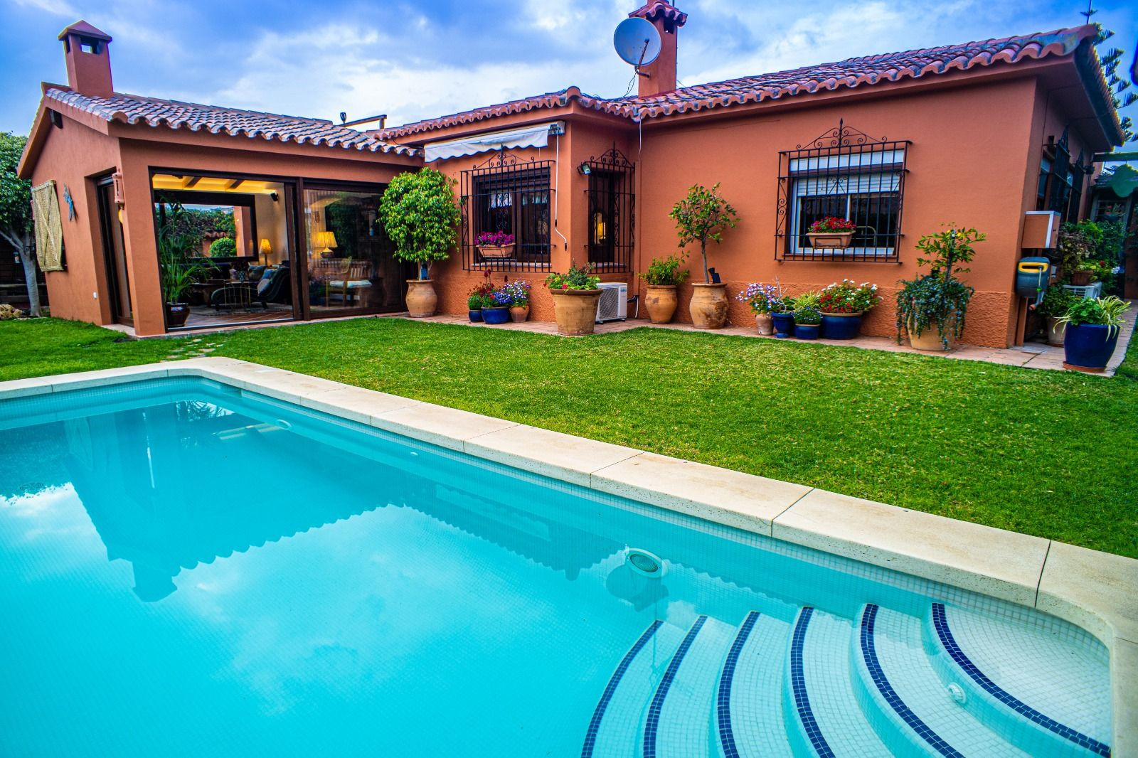 Villa te koop in Marbella - San Pedro and Guadalmina 1
