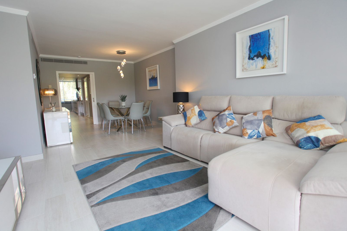 Apartamento en venta en Marbella - Nueva Andalucía 2