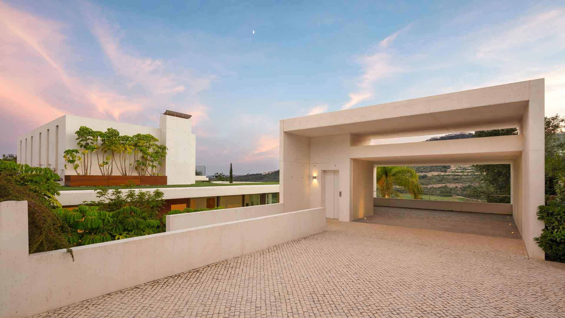 Villa for sale in Casares 23