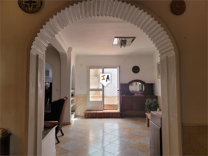 Townhouse te koop in Towns of the province of Seville 4