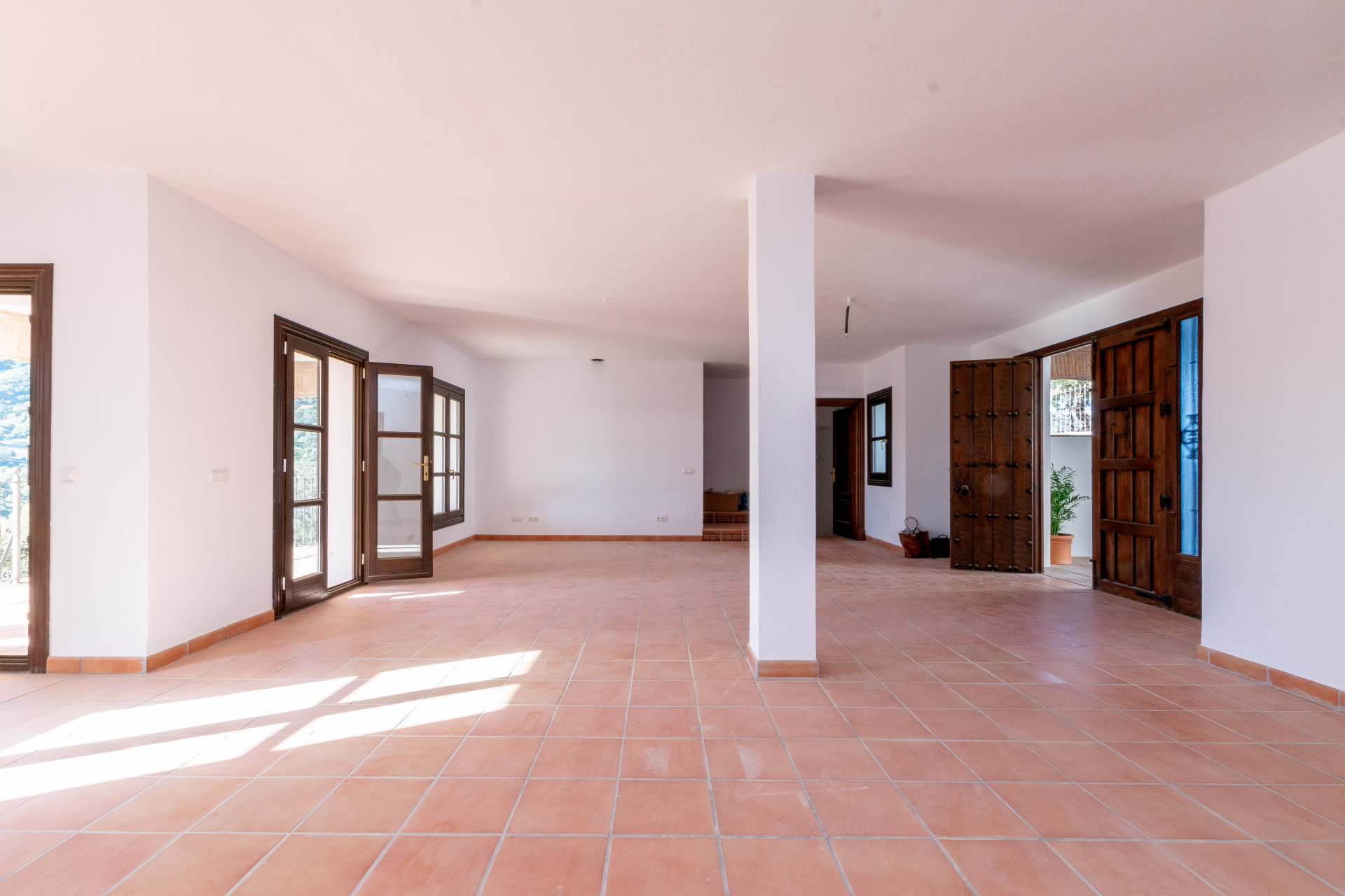 Countryhome for sale in Casares 8
