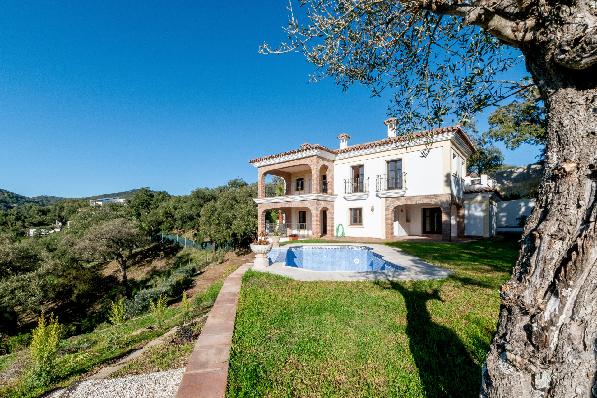 Countryhome for sale in Casares 14