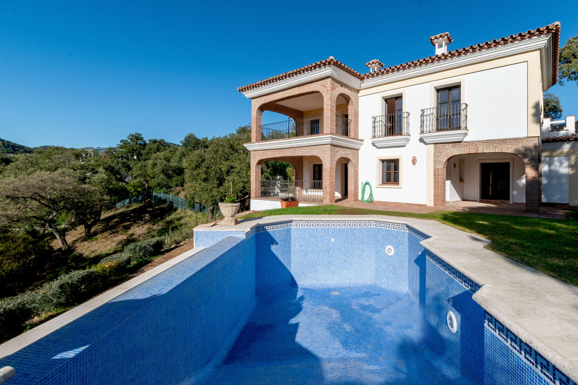 Countryhome for sale in Casares 15