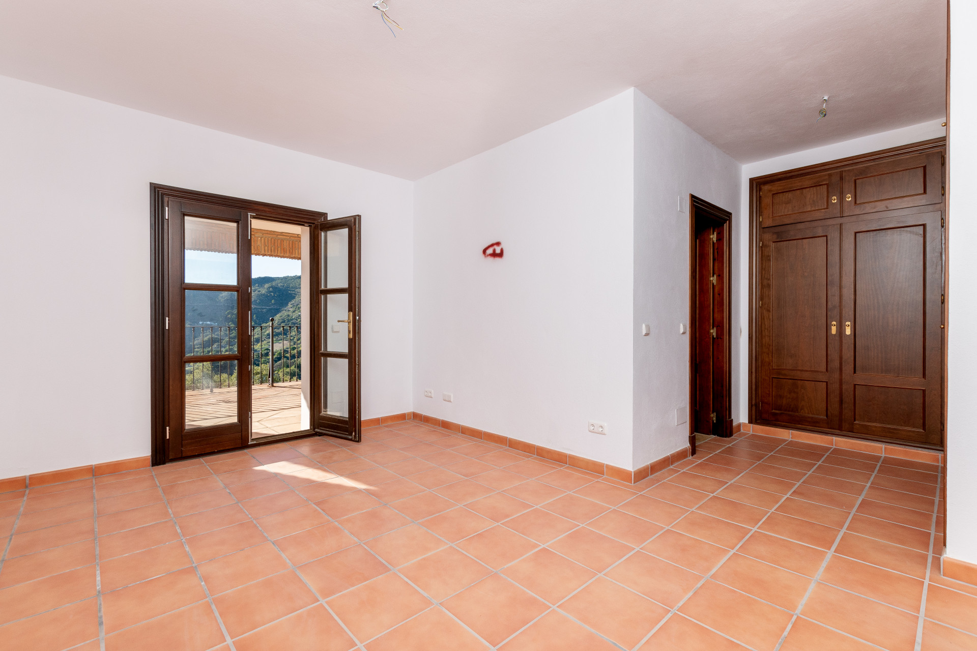 Countryhome for sale in Casares 27