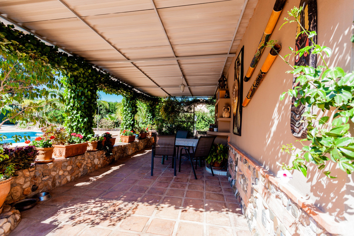 Countryhome for sale in Alhaurín 37