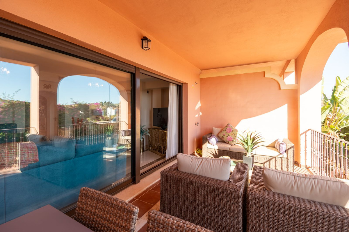 Townhouse for sale in Estepona 18
