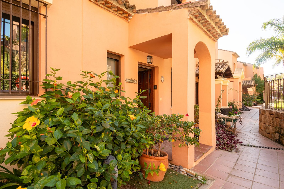 Townhouse for sale in Estepona 39