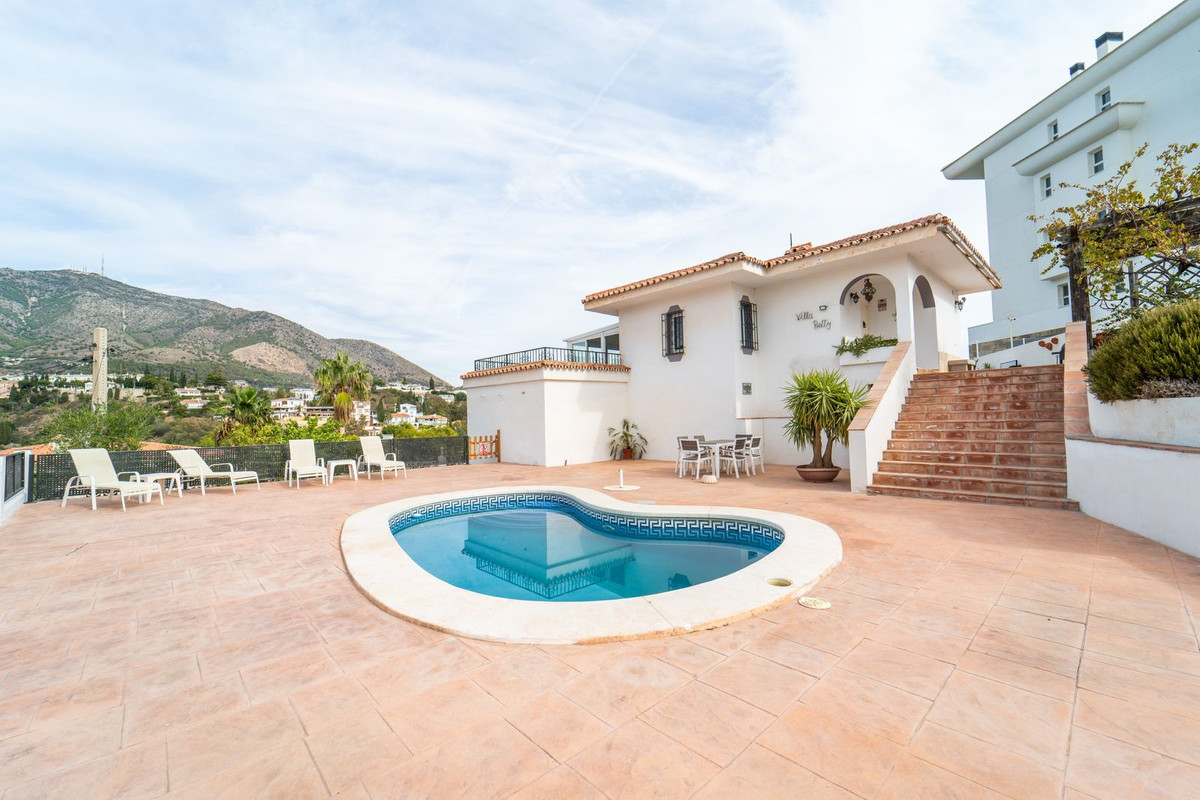 Villa te koop in Fuengirola 2