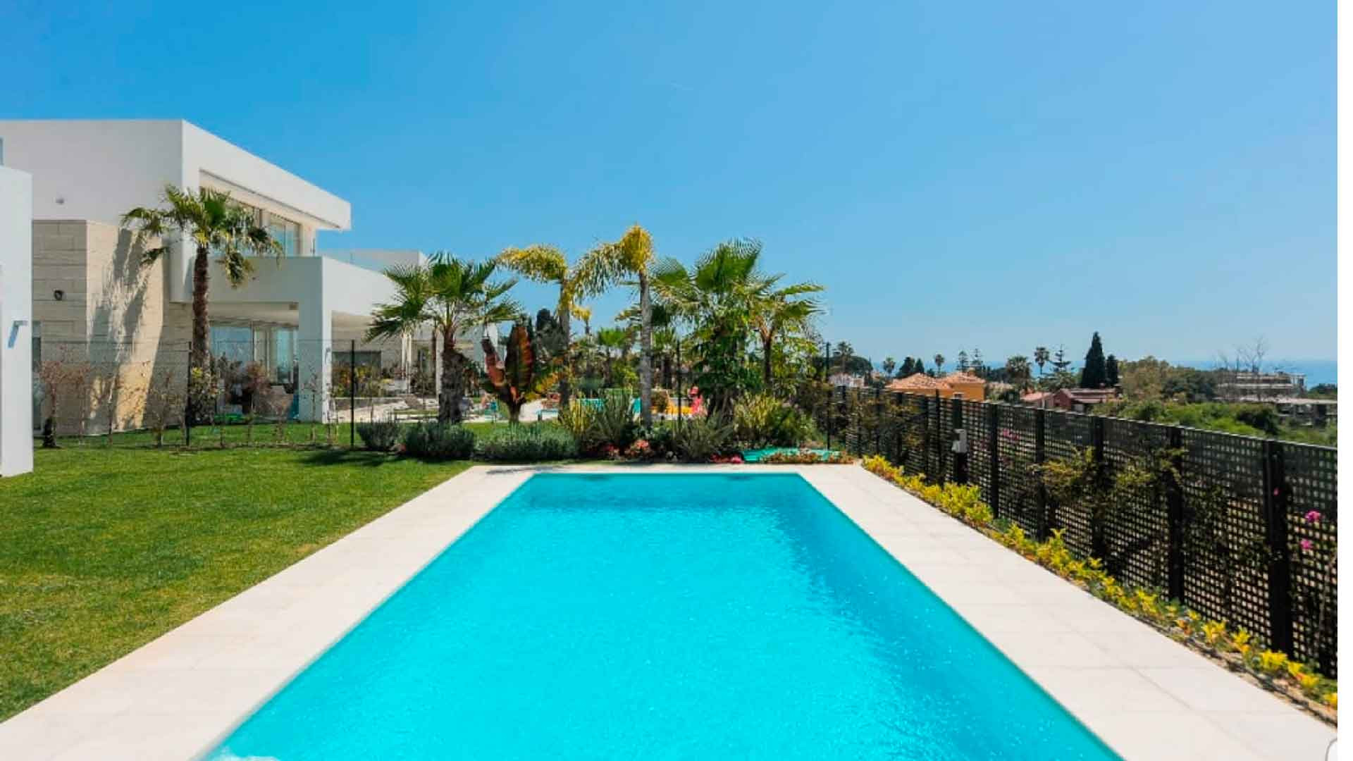 Villa for sale in Marbella - East 30