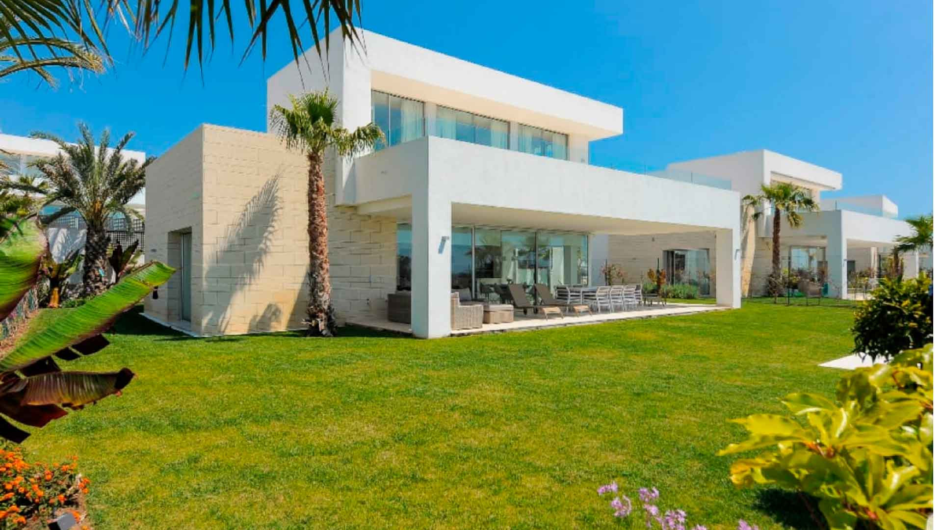 Villa for sale in Marbella - East 5