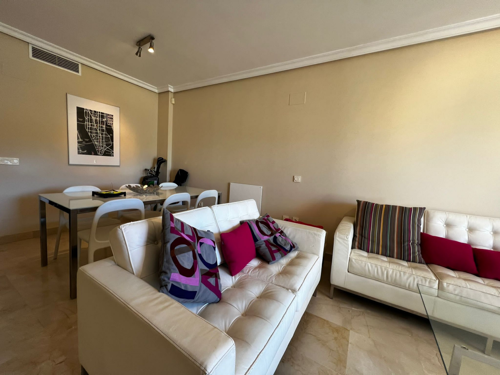 Apartment for sale in Estepona 3