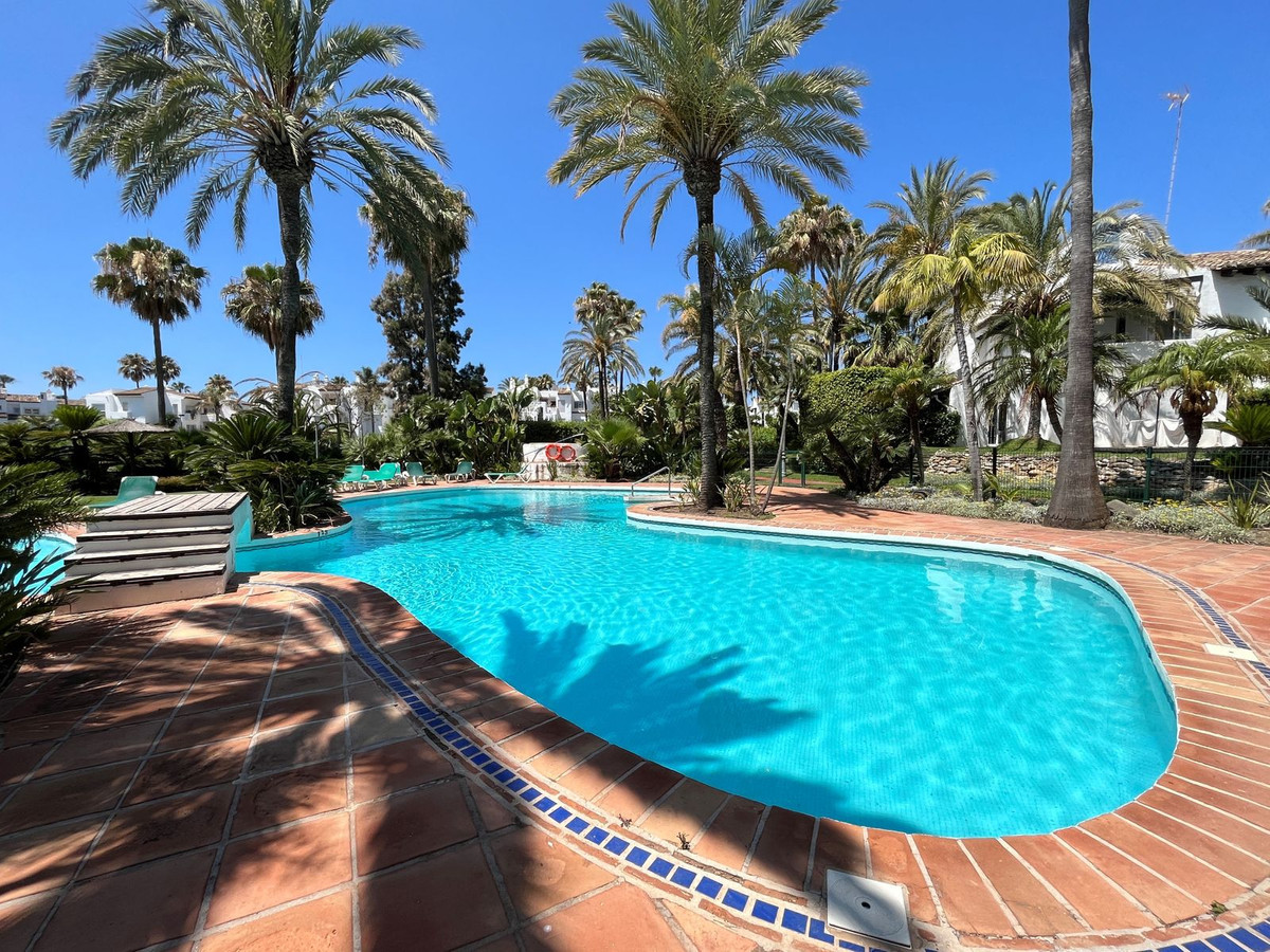 Townhouse for sale in Estepona 49