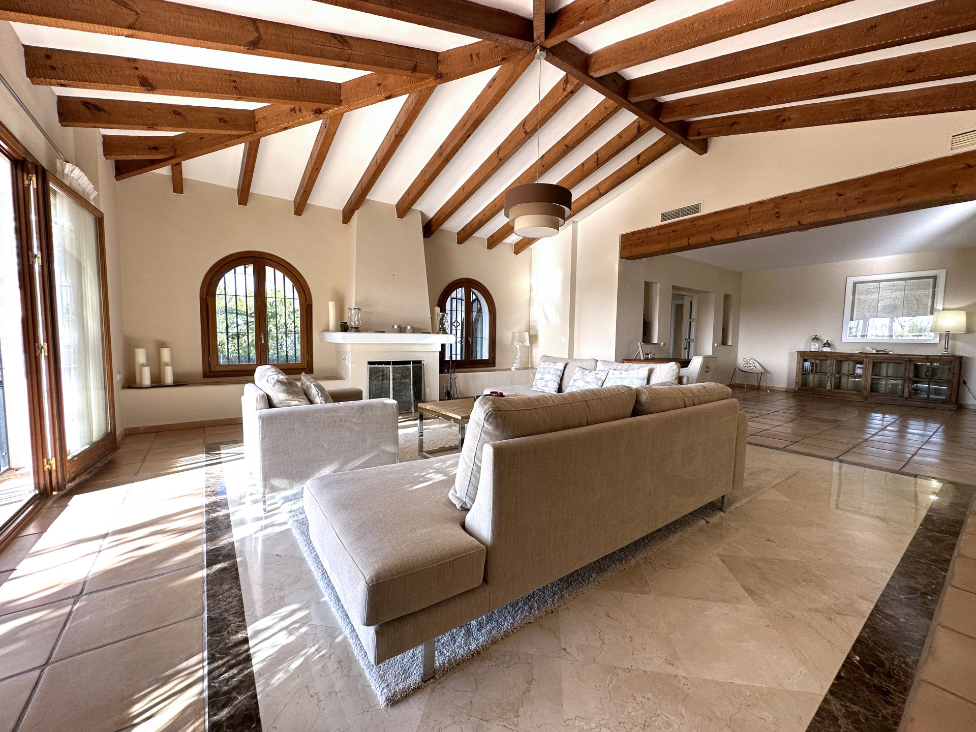 Villa for sale in Marbella - Golden Mile and Nagüeles 3