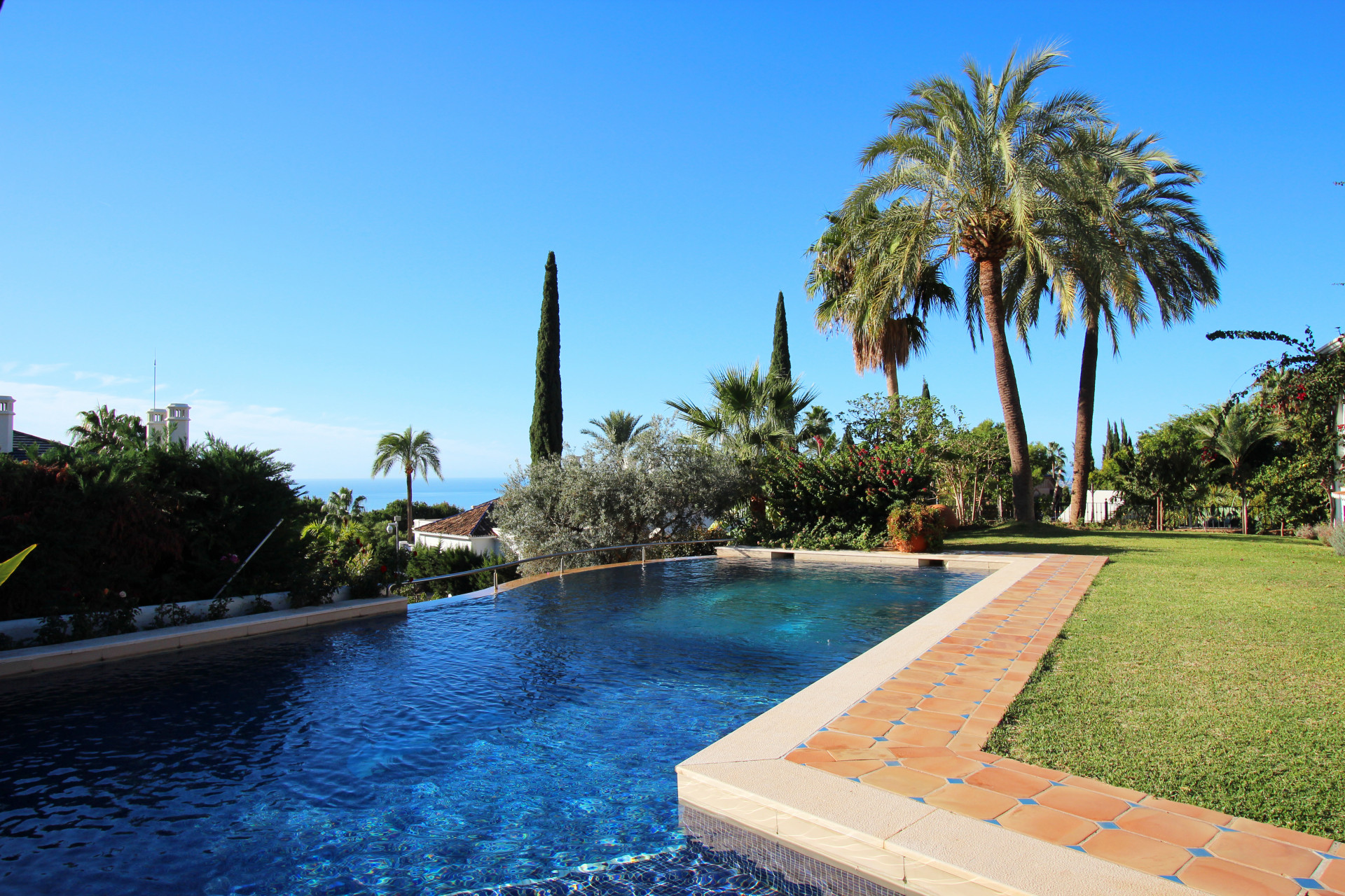 Villa for sale in Marbella - Golden Mile and Nagüeles 22