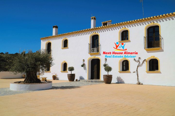 Countryhome for sale in Lorca 10