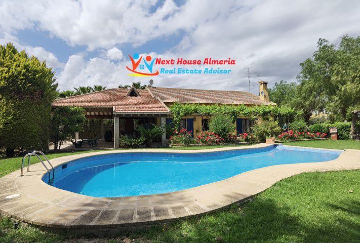 Countryhome for sale in Lorca 1