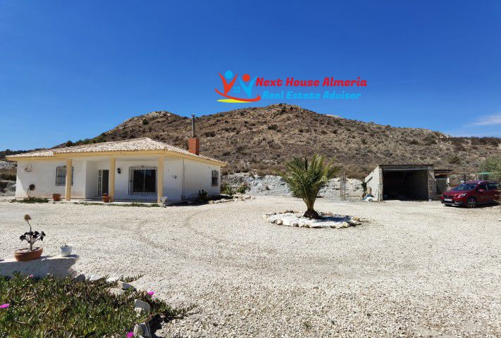 Villa te koop in Almería and surroundings 2