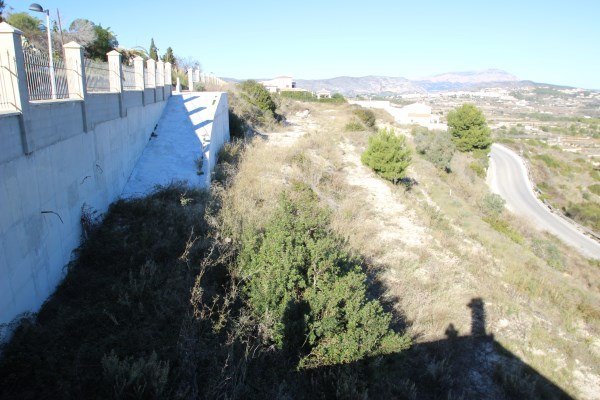 Plot for sale in Calpe 3