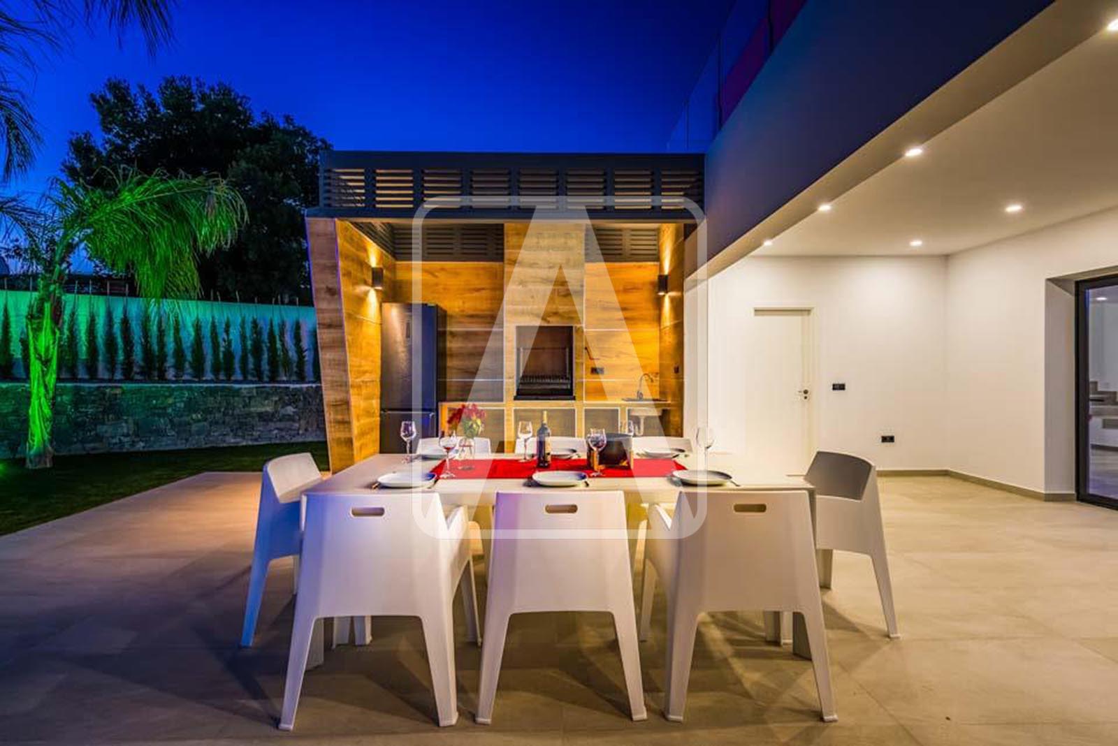Villa te koop in Alicante 37
