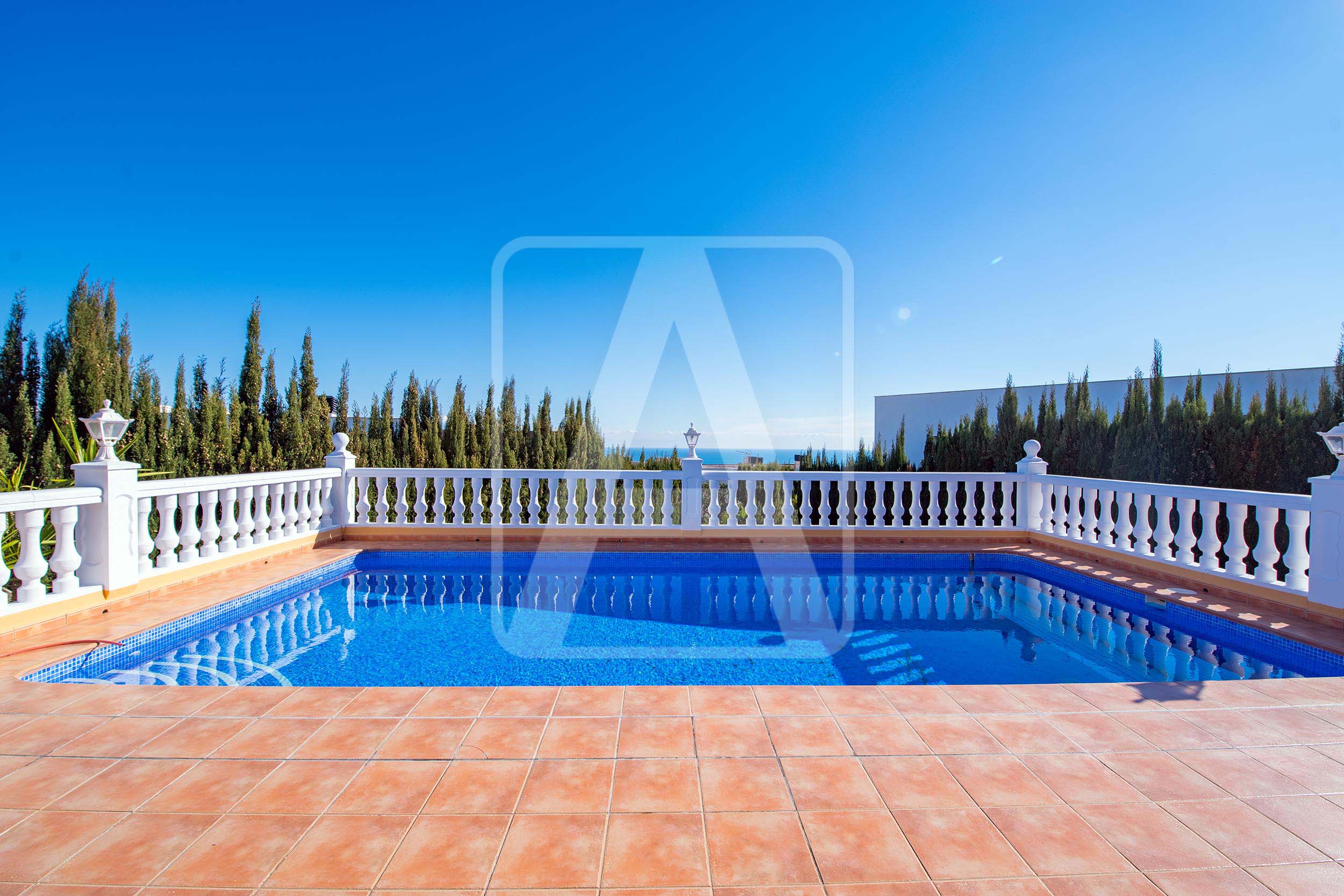 Villa for sale in Alicante 38