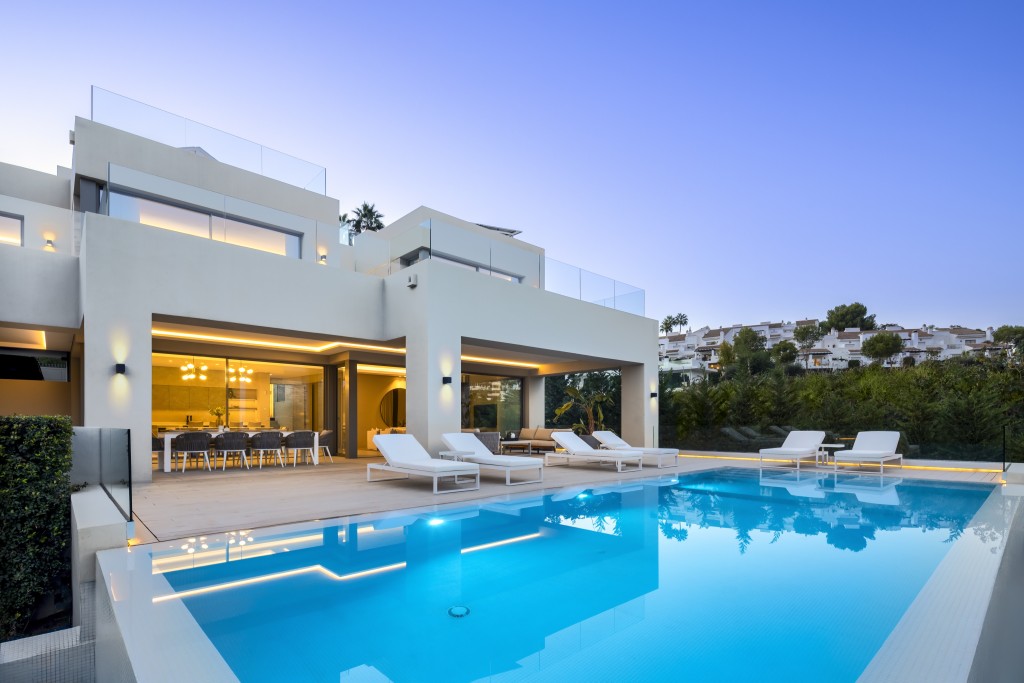 Villa te koop in Marbella - Nueva Andalucía 20