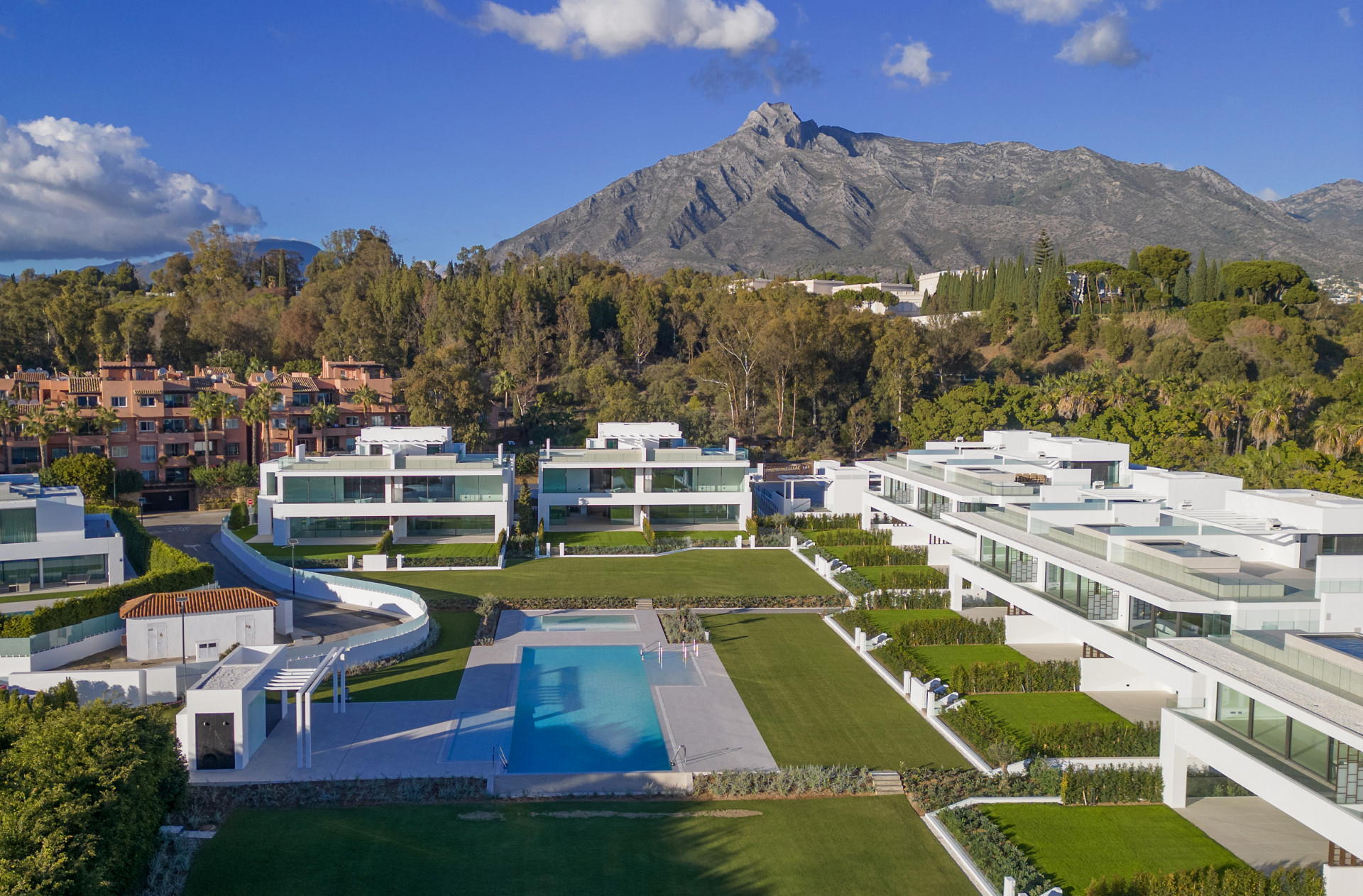 Haus zum Verkauf in Marbella - Golden Mile and Nagüeles 2