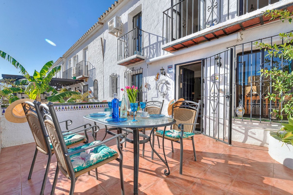 Maison de ville à vendre à Fuengirola 2