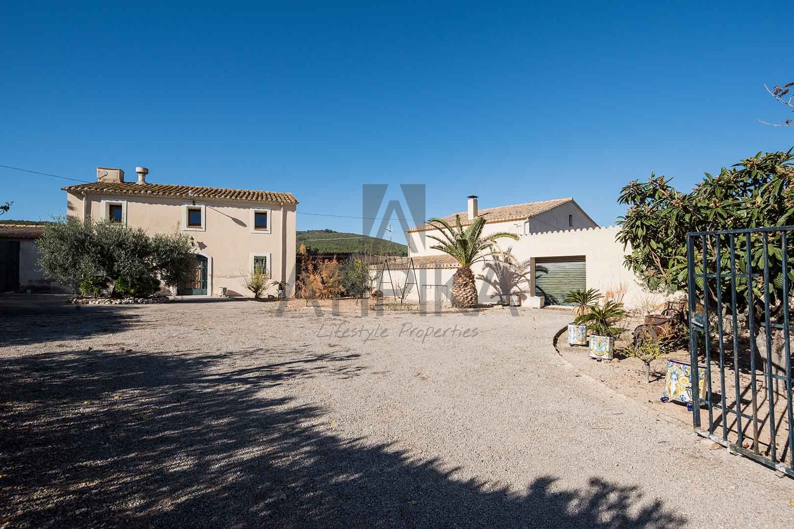 Countryhome for sale in Barcelona and surroundings 1