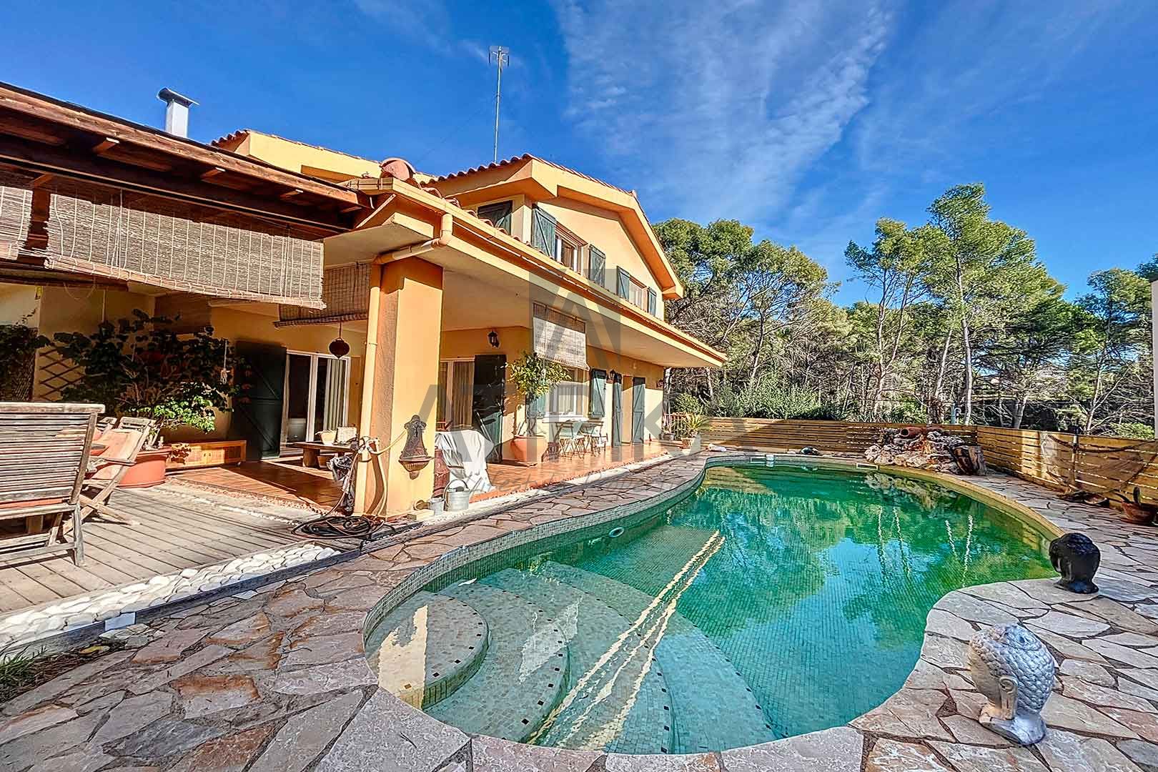 Villa for sale in Castelldefels and Baix Llobregat 2