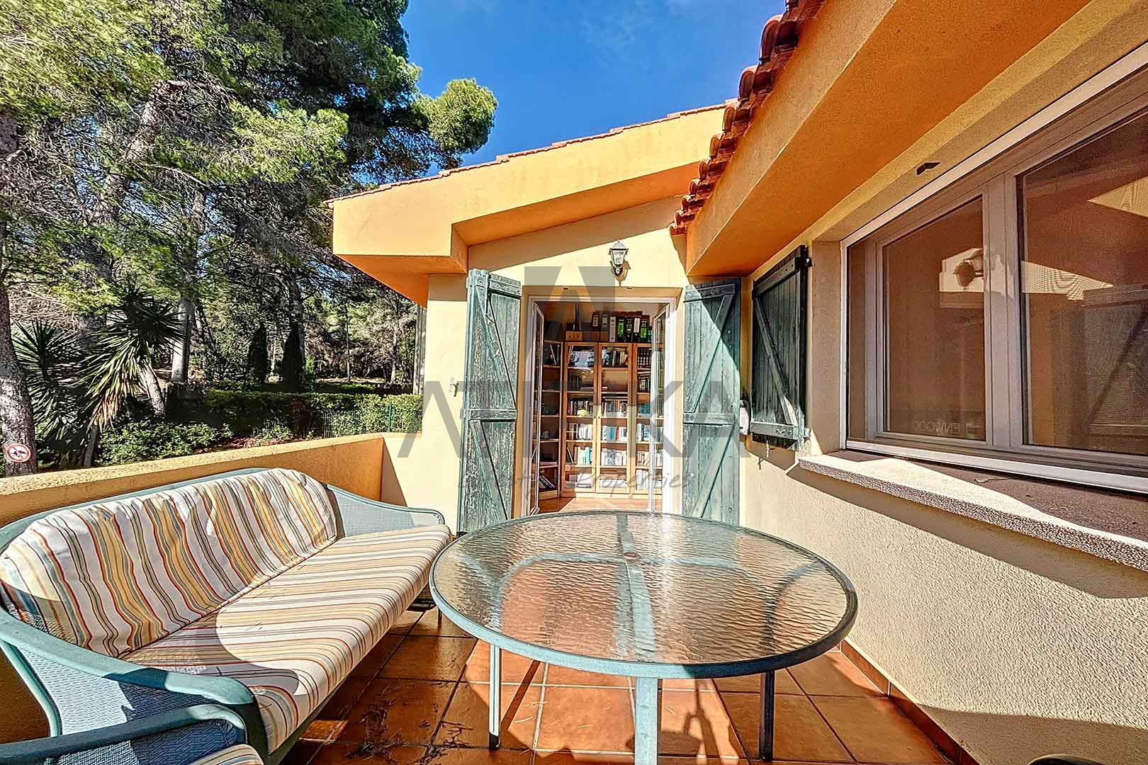 Villa te koop in Castelldefels and Baix Llobregat 37