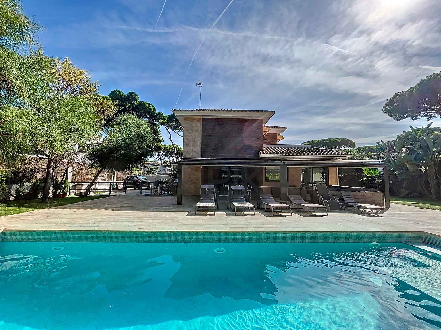 Villa à vendre à Castelldefels and Baix Llobregat 33