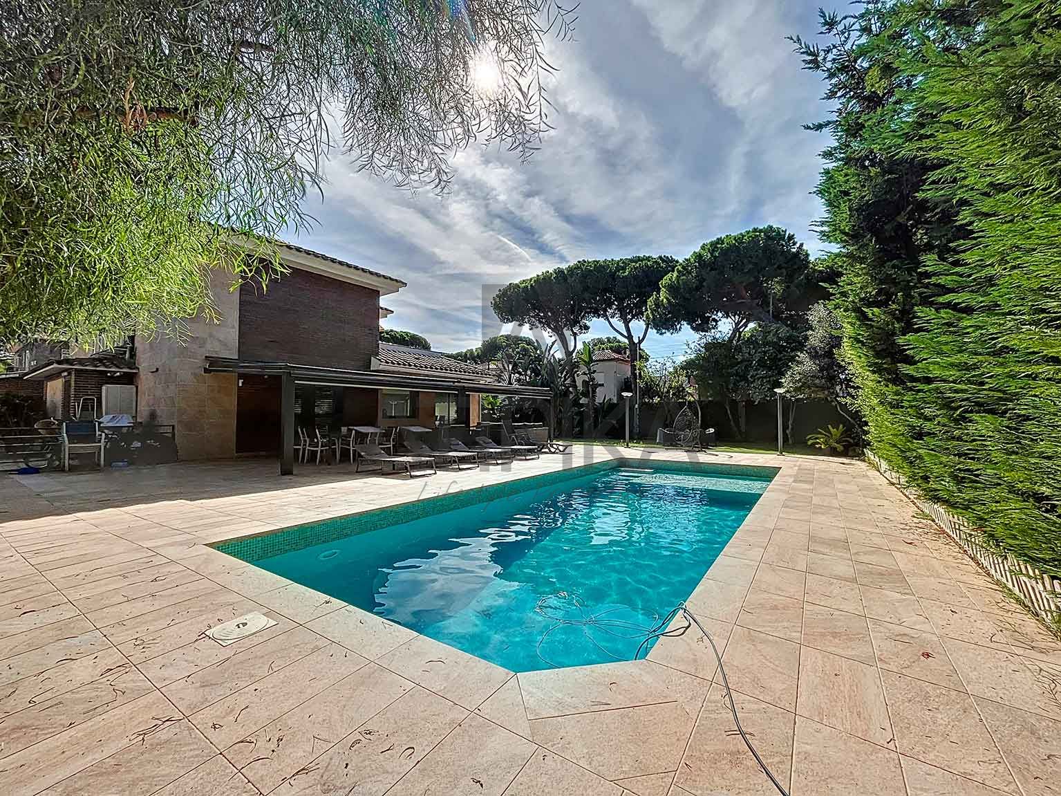 Villa for sale in Castelldefels and Baix Llobregat 36