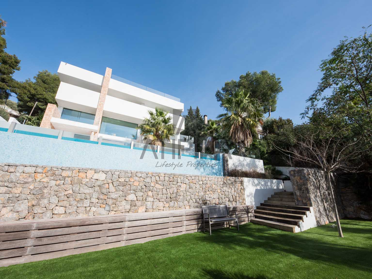 Villa for sale in Castelldefels and Baix Llobregat 82