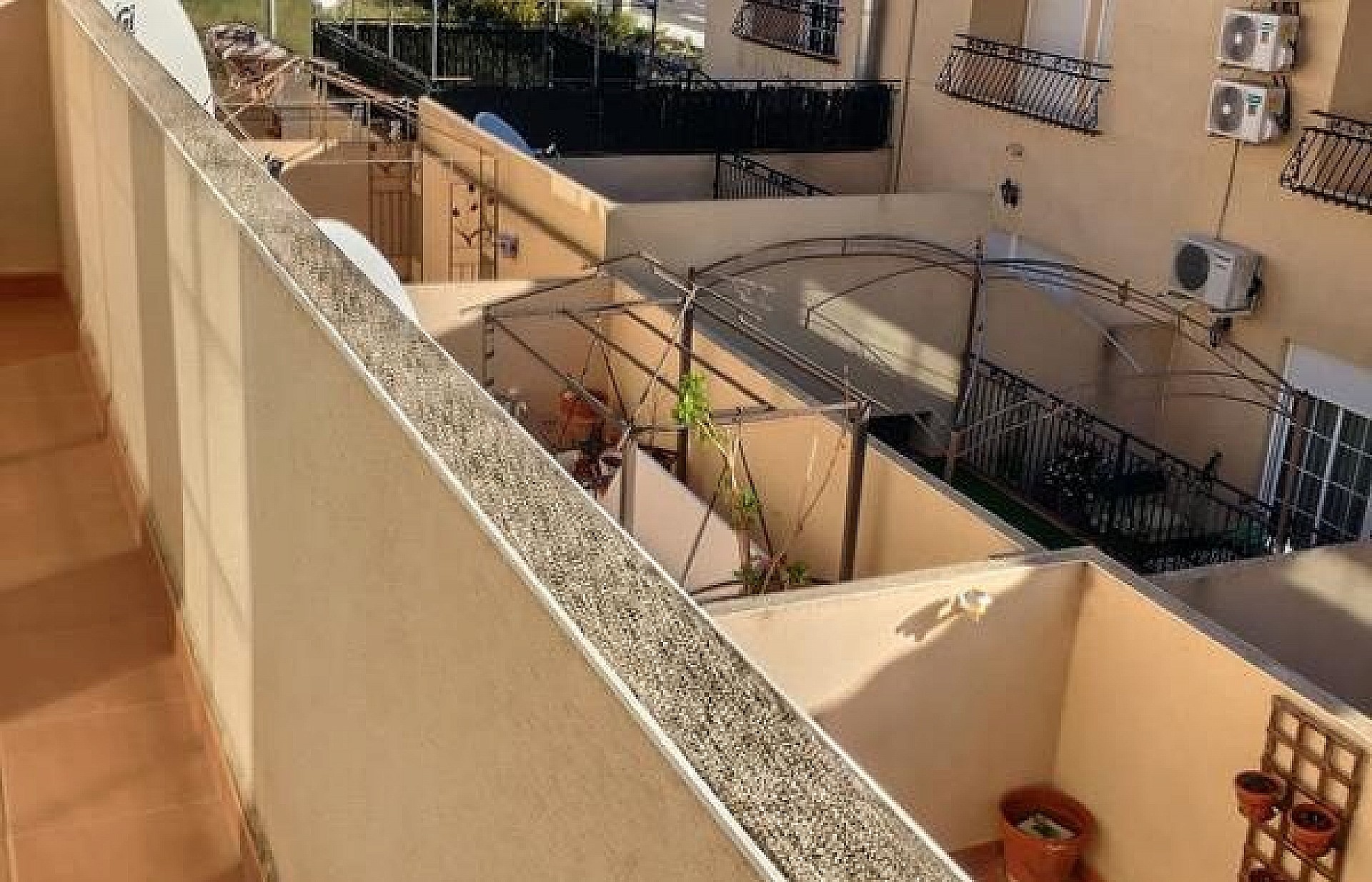 Townhouse te koop in Alicante 5