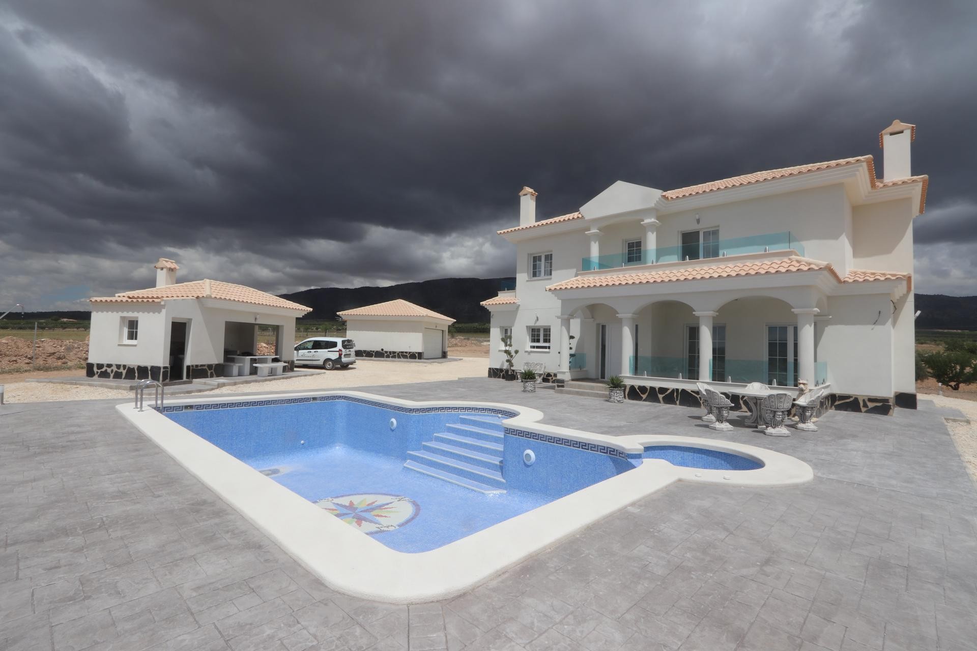 Villa for sale in Alicante 50