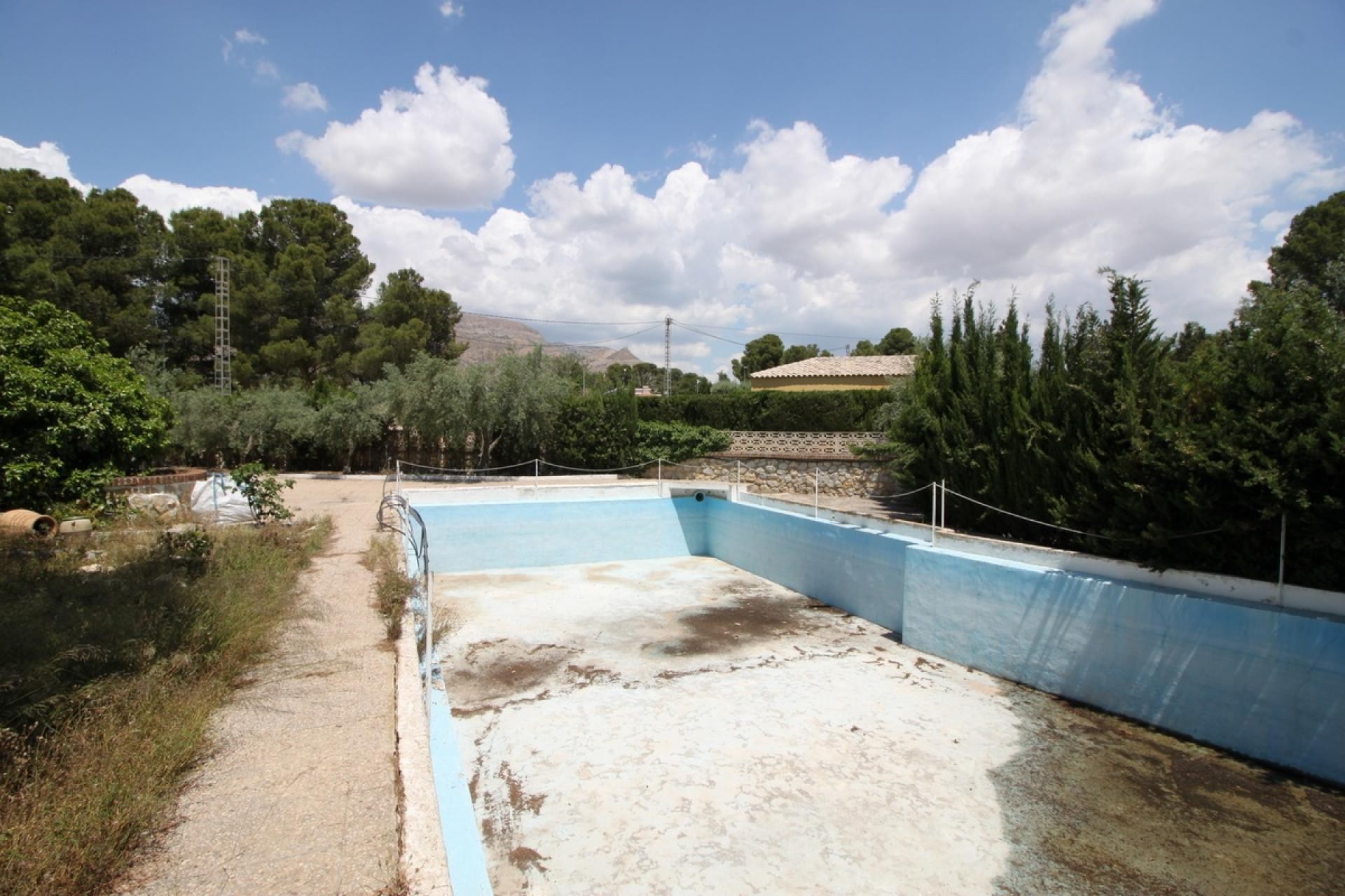 Villa à vendre à Alicante 11